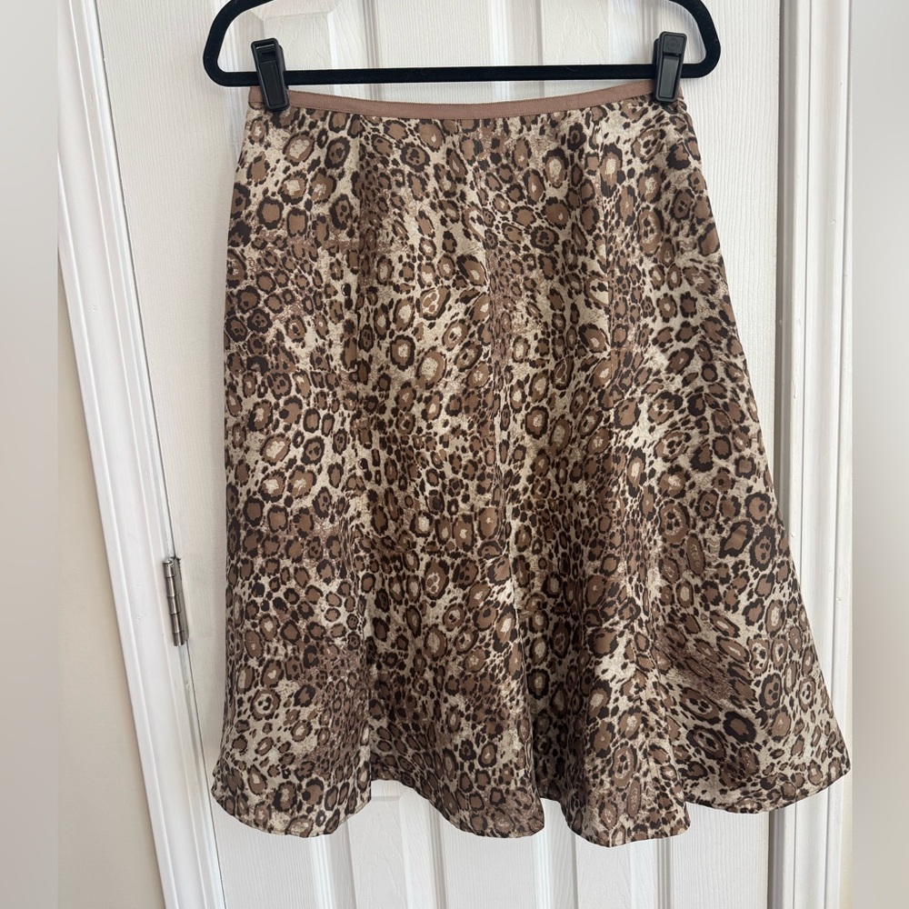 LIZ CLAIBORNE 100% Silk Leopard Print Below the Knee Flared Skirt Size 8P